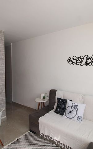 Casa de condomínio à venda com 60m², 2 quartos e 1 vagaSala