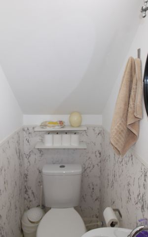 Casa de condomínio à venda com 60m², 2 quartos e 1 vagaLavabo