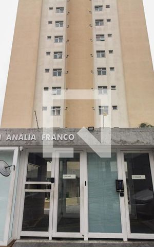 Apartamento à venda com 60m², 2 quartos e 1 vaga Apartamento à venda com 60m², 2 quartos e 1 vagaFachada