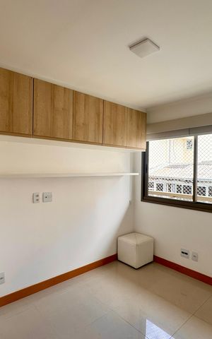 Apartamento à venda com 192m², 3 quartos e 2 vagas Apartamento à venda com 192m², 3 quartos e 2 vagasSuíte