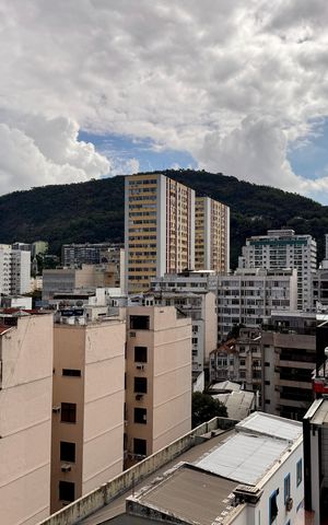 Apartamento à venda com 192m², 3 quartos e 2 vagas Apartamento à venda com 192m², 3 quartos e 2 vagasVista da Varanda da Sala