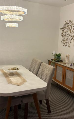 Apartamento para alugar com 94m², 3 quartos e 3 vagas Apartamento para alugar com 94m², 3 quartos e 3 vagasSala