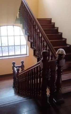 Casa à venda com 1100m², 3 quartos e 2 vagas Casa à venda com 1100m², 3 quartos e 2 vagasCorredor