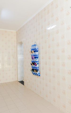 Casa à venda com 250m², 3 quartos e 6 vagasÁrea de Serviço