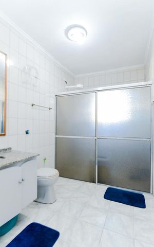 Casa à venda com 250m², 3 quartos e 6 vagasBanheiro da Suíte 3