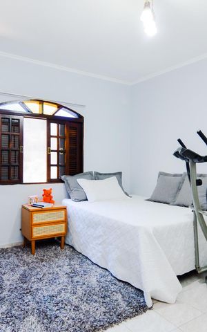 Casa à venda com 250m², 3 quartos e 6 vagasSuíte 2