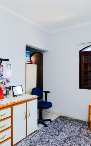 Casa à venda com 250m², 3 quartos e 6 vagasSuíte 2