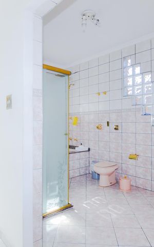 Casa à venda com 250m², 3 quartos e 6 vagasCloset da suíte