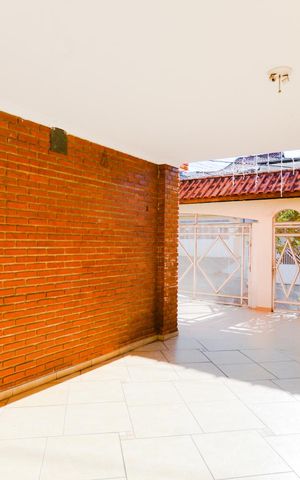 Casa à venda com 250m², 3 quartos e 6 vagasGaragem
