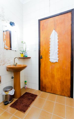 Casa à venda com 250m², 3 quartos e 6 vagasBanheiro Social