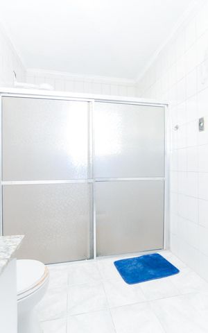Casa à venda com 250m², 3 quartos e 6 vagasBanheiro da Suíte 3