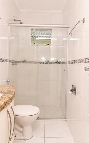 Casa à venda com 141m², 3 quartos e 1 vaga Casa à venda com 141m², 3 quartos e 1 vagaBanheiro Social