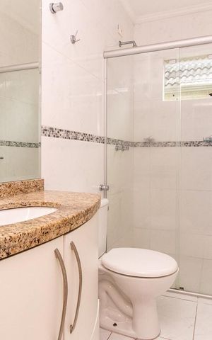 Casa à venda com 141m², 3 quartos e 1 vaga