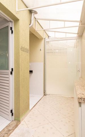 Casa à venda com 141m², 3 quartos e 1 vaga Casa à venda com 141m², 3 quartos e 1 vagaÁrea de Serviço