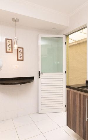 Casa à venda com 141m², 3 quartos e 1 vaga Casa à venda com 141m², 3 quartos e 1 vagaCozinha - Armários