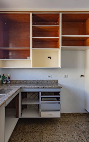 Apartamento à venda com 114m², 2 quartos e 2 vagas Apartamento à venda com 114m², 2 quartos e 2 vagasCozinha