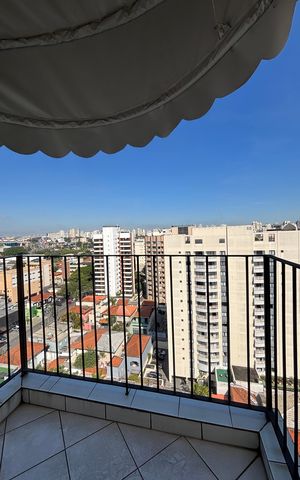 Apartamento à venda com 125m², 2 quartos e 1 vaga Apartamento à venda com 125m², 2 quartos e 1 vagaVaranda
