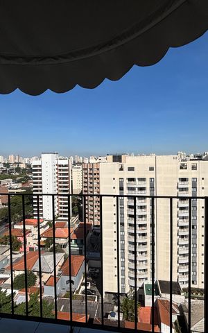 Apartamento à venda com 125m², 2 quartos e 1 vaga Apartamento à venda com 125m², 2 quartos e 1 vagaVaranda
