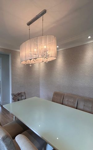 Casa à venda com 165m², 3 quartos e 2 vagasSala de jantar 