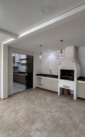 Casa à venda com 165m², 3 quartos e 2 vagasChurrasqueira