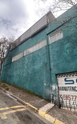 Casa à venda com 165m², 3 quartos e 2 vagasFachada 