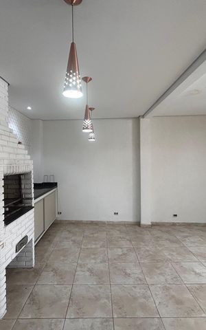 Casa à venda com 165m², 3 quartos e 2 vagasChurrasqueira