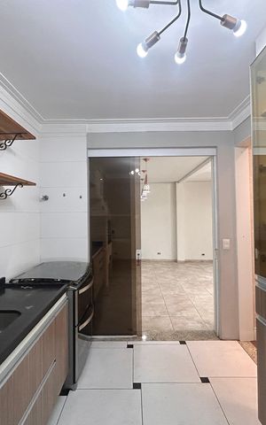 Casa à venda com 165m², 3 quartos e 2 vagasCozinha 