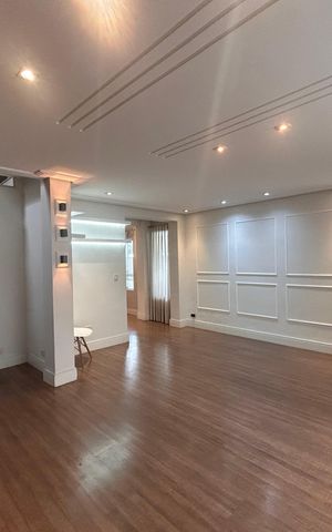 Casa à venda com 165m², 3 quartos e 2 vagasSala de estar 