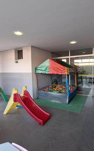 Apartamento à venda com 76m², 3 quartos e 1 vaga Apartamento à venda com 76m², 3 quartos e 1 vagaÁrea comum - Playground