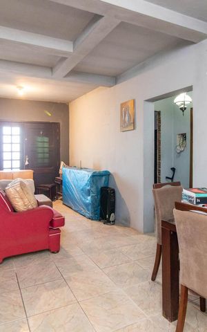 Casa à venda com 150m², 3 quartos e 4 vagas Casa à venda com 150m², 3 quartos e 4 vagasQuarto 4