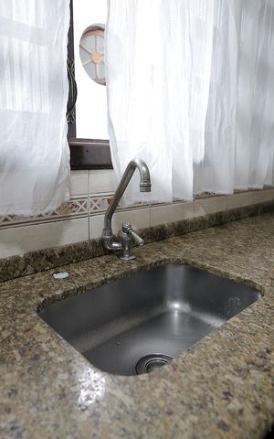 Casa à venda com 160m², 3 quartos e 2 vagas Casa à venda com 160m², 3 quartos e 2 vagasCozinha