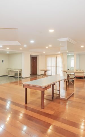 Apartamento à venda com 120m², 3 quartos e 2 vagas Apartamento à venda com 120m², 3 quartos e 2 vagasÁrea comum - Salão de festas