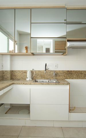 Apartamento à venda com 109m², 3 quartos e 2 vagas Apartamento à venda com 109m², 3 quartos e 2 vagasCOZINHA
