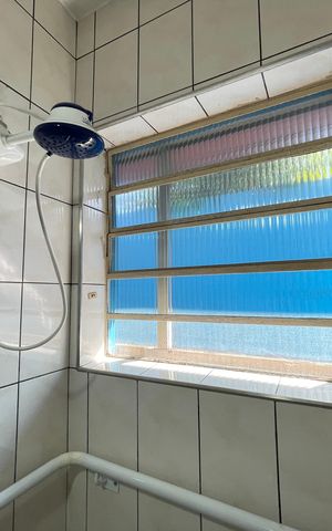Casa para alugar com 236m², 4 quartos e 6 vagasBanheiro 2