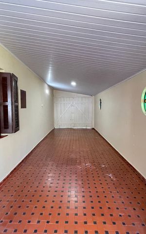 Casa para alugar com 236m², 4 quartos e 6 vagasGaragem