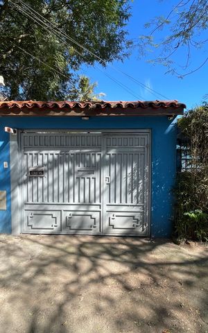 Casa para alugar com 236m², 4 quartos e 6 vagasFachada
