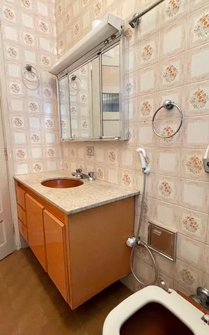 Casa para alugar com 236m², 4 quartos e 6 vagasBanheiro 1