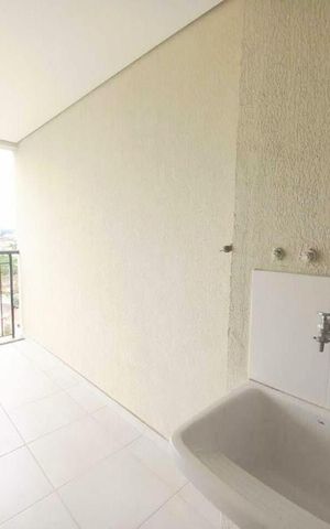 Apartamento à venda com 77m², 3 quartos e 2 vagas Apartamento à venda com 77m², 3 quartos e 2 vagasÁrea de serviço