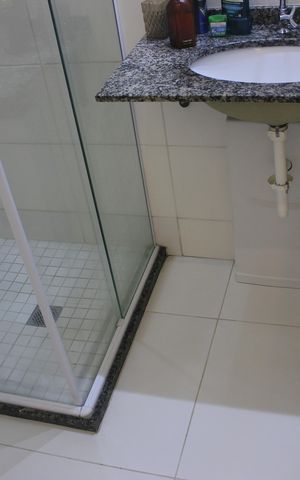 Apartamento à venda com 75m², 3 quartos e 2 vagasBanheiro da Suíte 