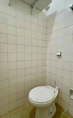 Apartamento à venda com 67m², 3 quartos e 1 vaga Apartamento à venda com 67m², 3 quartos e 1 vagaBanheiro de serviço