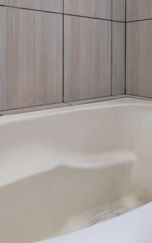 Casa para alugar com 220m², 3 quartos e 5 vagasBanheiro social