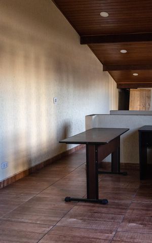 Casa para alugar com 220m², 3 quartos e 5 vagasSoton