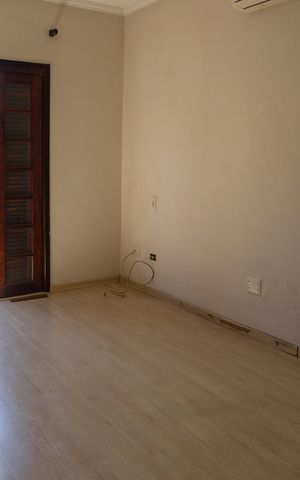 Casa para alugar com 220m², 3 quartos e 5 vagasQuarto 1 suíte