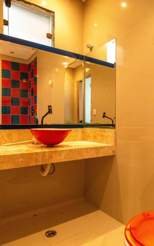 Casa para alugar com 220m², 3 quartos e 5 vagasGaragem- lavabo