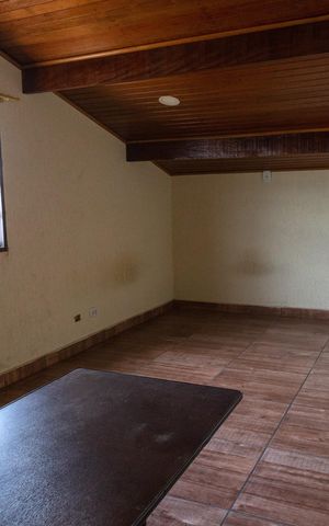 Casa para alugar com 220m², 3 quartos e 5 vagasSoton