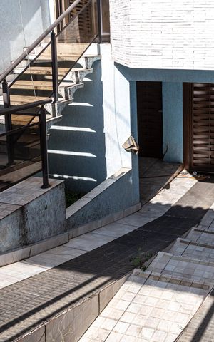 Casa para alugar com 220m², 3 quartos e 5 vagasEntrada