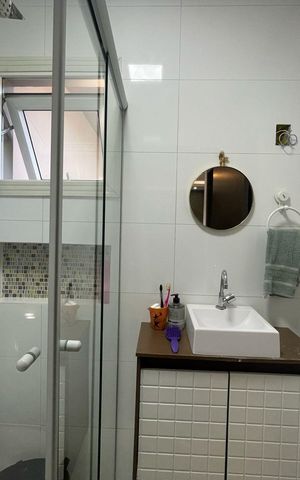Casa à venda com 135m², 3 quartos e 3 vagas Casa à venda com 135m², 3 quartos e 3 vagasBanheiro da Suíte
