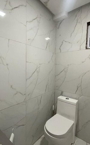 Casa à venda com 135m², 3 quartos e 3 vagas Casa à venda com 135m², 3 quartos e 3 vagasBanheiro social