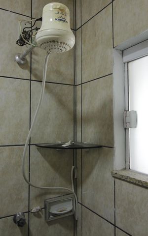 Casa para alugar com 360m², 2 quartos e 2 vagasBanheiro Social