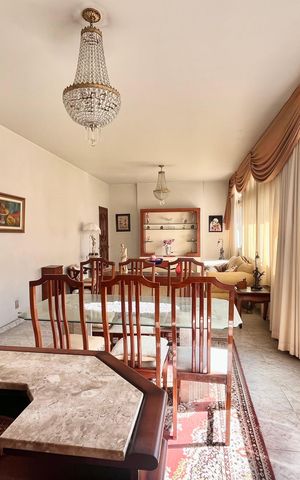 Apartamento à venda com 140m², 3 quartos e 1 vaga Apartamento à venda com 140m², 3 quartos e 1 vagaSala